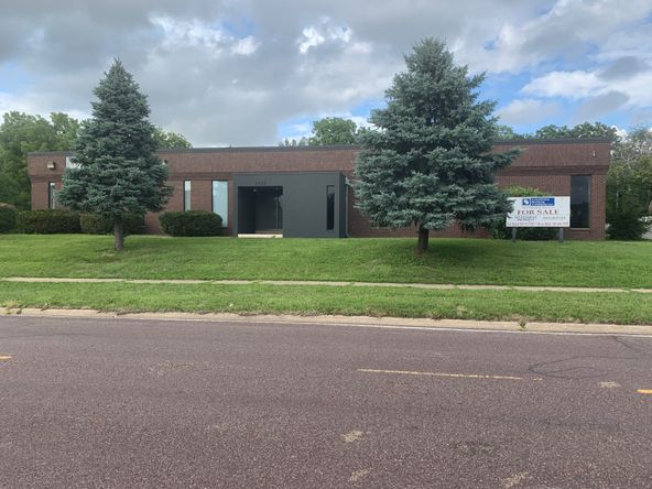 4422 N Brandywine Dr, Peoria, IL 61614